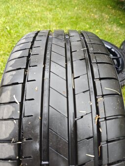 Motec MCR2 Ultralight 8Jx17 5x112 s pneu 225/45 r17 - 9