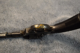 Revolver Nagant 1887, zlacené nápisy - 9