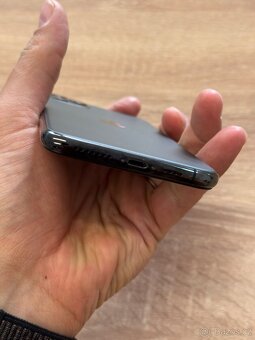 iPhone 11 pro max 64GB cist popis - 9