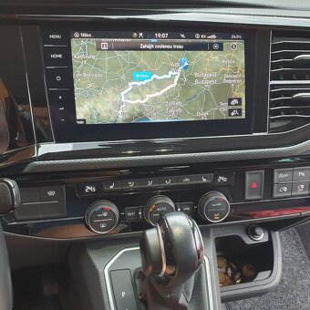 VW Multivan T6.1 Highline 4x4, 146 kW 2020 koupeno nové v ČR - 9