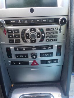 Peugeot 407 2,0 HDI 100 kW rok 2008 - 9