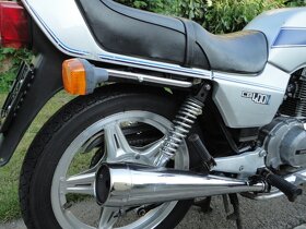 HONDA CB400N - 9