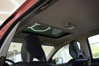 Volvo XC70 2,0 D4 133 kW,SUMMUM,automat,NAVI, - 9