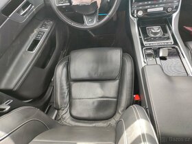 Jaguar XF R-sport 4x4 - 9