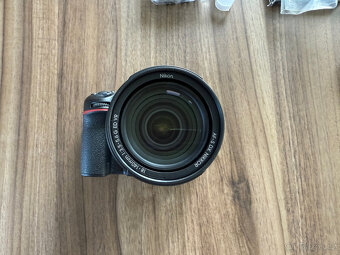 Nikon D7500 18-140 VR kit, zánovní v záruce - 9