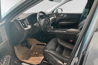 Volvo XC60 D4 AWD Momentum 2019 - 9