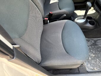 Toyota Yaris 1.3i 64kw AUTOMAT KLIMA - 9