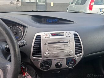 Hyundai i20 1.2i, r.11, 125000km-GARANCE, PĚKNÝ, KLIMA - 9