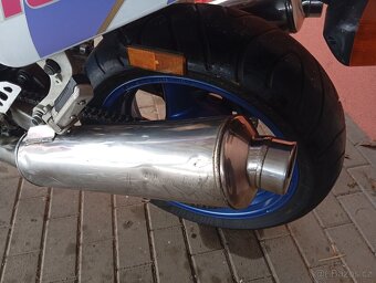 Suzuki GSX-R 1100 - 9