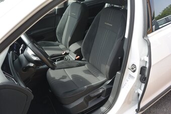 PRODÁM Volkswagen Golf 2.0TDi 135 KW Alltrack DSG 4x4 DPH - 9