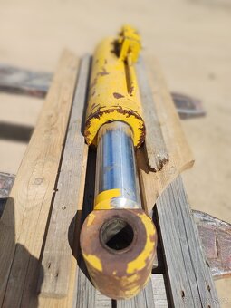Pístnice Manitou - 9