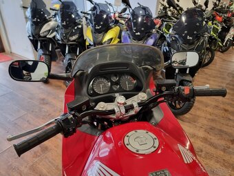 Honda CBR 1000 F - 9