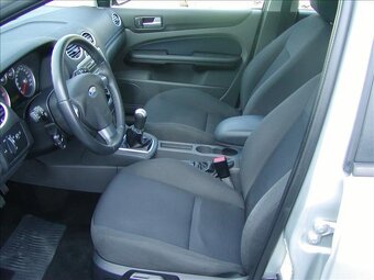 Ford Focus 1.6 TDCi,ESP,EL.SEDAČKY - 9