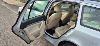 Škoda Octavia combi Elegance 2.0tdi 103kw DSG - 9
