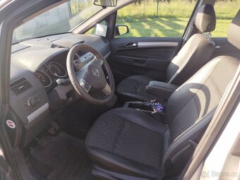 Opel Zafira 1.8, ČR, 7 míst - 9