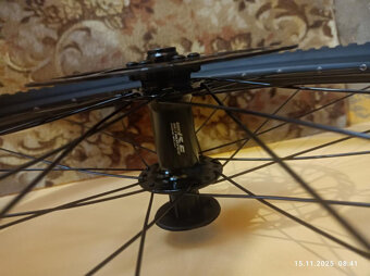 Prodám kompletní kola BONTRAGER Connection/DC20 29 Disc - 9