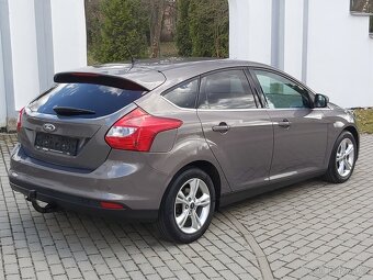 Ford Focus 1.0 92 kw 2012, servis Ford , TOP STAV - 9
