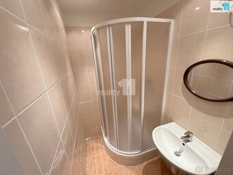 Pronájem bytu 1+1/B, 41.3 m2, po renovaci, nezařízený, Praha - 9
