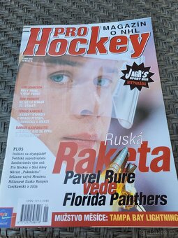 Pro Hockey Magazín CZ, 18 čísel, období 99/00 - 9