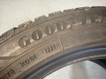 4x zimní pneu GOODYEAR 225/50R18 - 9