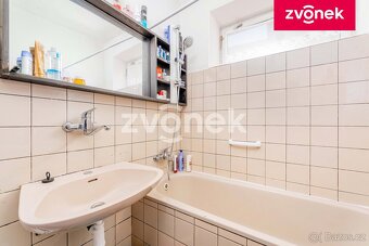 RD v centru obce Zádveřice - 9