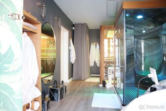 Exkluzivní dům s vlastním SPA areálem - 9