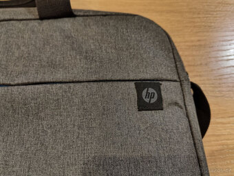 Notebook HP 15.6, intel i7-7500, podsvícená, num. klávesnice - 9
