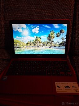 Asus EeeBook X205TA - 9