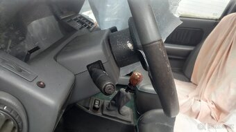 Renault Clio I Baccara - 9