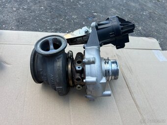 BMW F90 M5 Turbodmychadla 2x 7852372/73 - 9