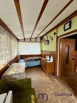 Prodej chaty 50 m2 pozemek 342 m2 - 9