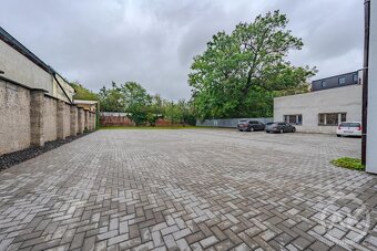 Pronájem kanceláře na skvělém místě v blízkosti centra, ul.  - 9