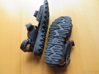 Sandály a další dět. boty vel. 32,33,34,36,40,cena od 79,-Kč - 9