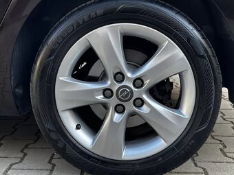 Opel Zafira Tourer 1.4 T 103kW 7 míst 1. Maj Původ ČR Navi - 9