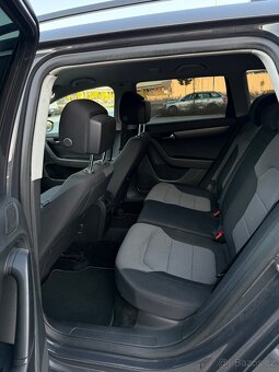 Volkswagen passat b7 2.0 TDI - 9