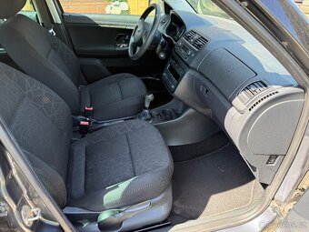ŠKODA FABIA 2011 1.4i 16v AMBIENTE 152.000km FACELIFT - 9