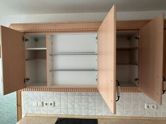 Moderní kuchyňská linka se spotřebiči - 9