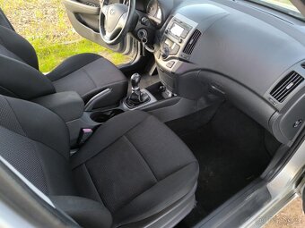 Hyundai i30, 85 000km - 9