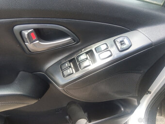IX 35, 2,0 i, 122 kW najewto jen 155000 km. - 9