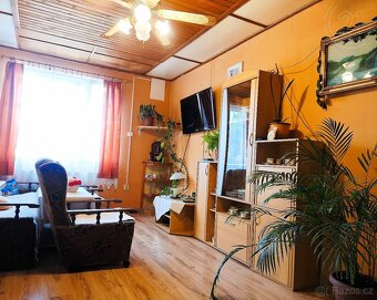 Rodinný dům v centru Staňkova s investičním potenciálem - 9