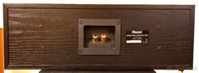 M-Audio Studiophile LX4 - 2.1 a Magnat Monitor Center 210 - 9