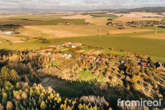 Prodej pozemky pro bydlení, 4 179 m2 - Staré Město - Bílá St - 9
