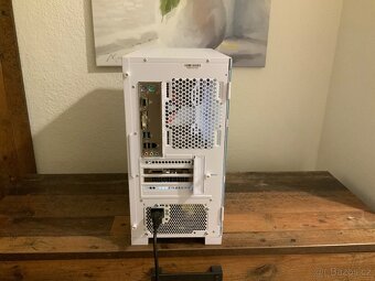 (prodáno) Montech AIR 100 White V4 PC - 9