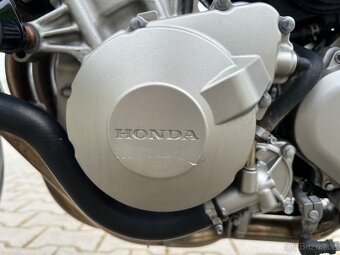 Honda Hornet CB600F - 9