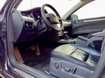 Škoda Superb 2.0TDI DSG 2011 ELEGANCE - 9