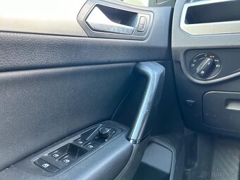 Volkswagen Touran, 2.0 TDI 110KW DSG - 9