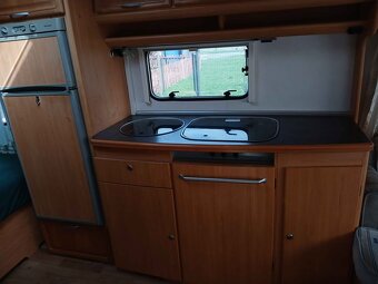 Karavan LMC AMBASSADOR 2004 - 9