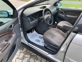 Citroen C5 2.0 HDI 88 kW - 9