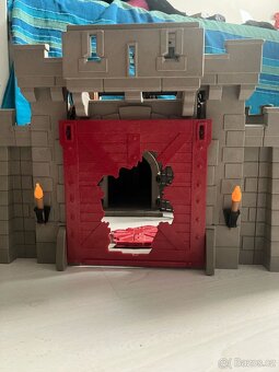 krásný playmobil hrad jako nový může být váš - 9