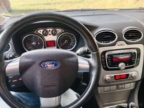 Ford Focus 2011 Ghia - 9